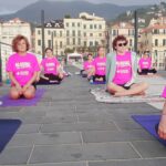 yoga-rosa-alassio-molo-gratuito-free-essere-benessere-lucia-ragazzi-esperienz-wellness-wellbeing-città-salute-donne-prevenzione-airc-tumori-libertas-anas-liguria-06b